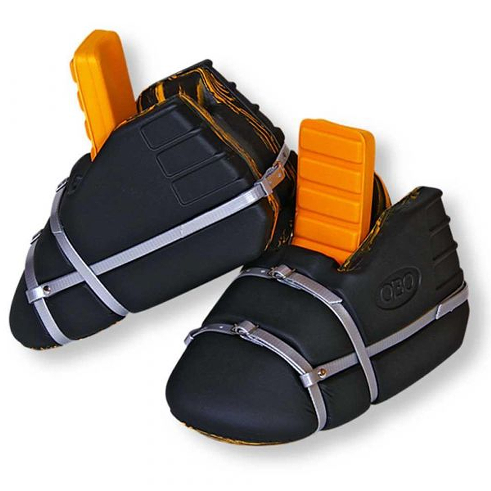 Cloud kickers black